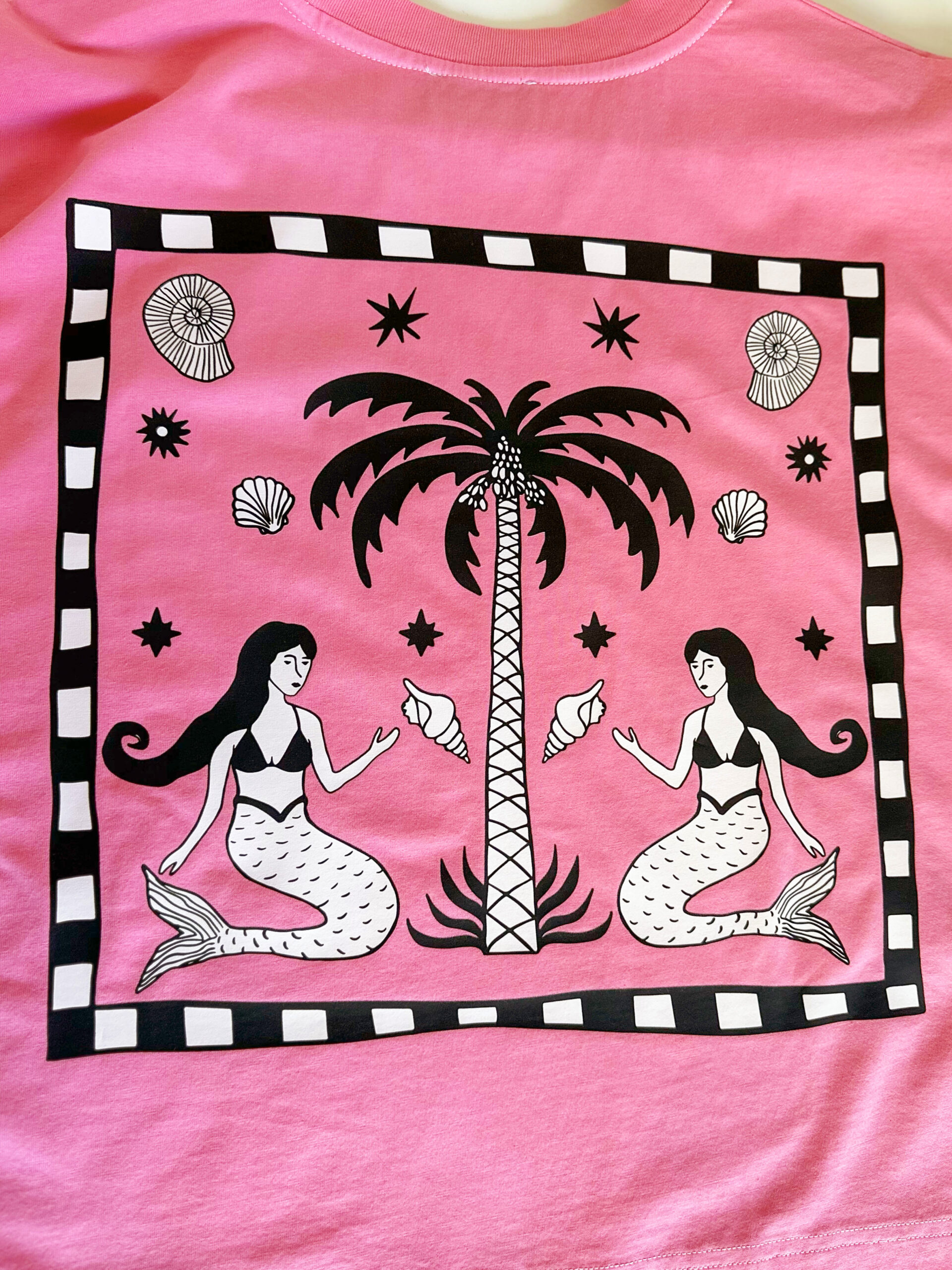Mermaid Island Crop Tee - Image 4